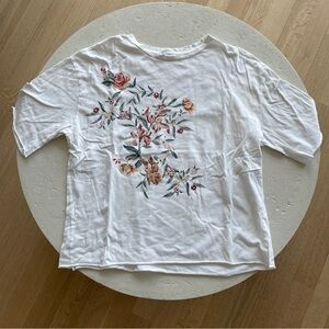 Zara Graphic Floral Oversized White Tee Size M